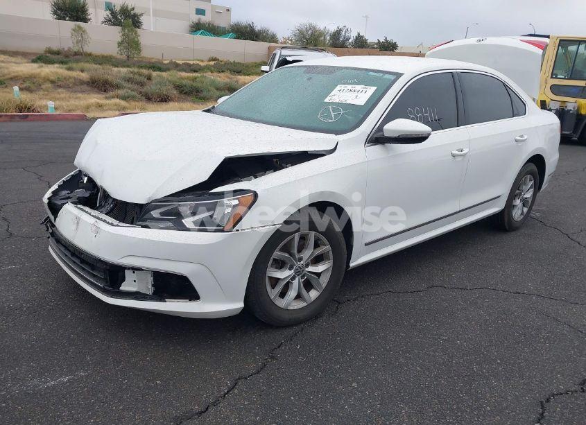 Photo 2 of 2017 Volkswagen Passat 1.8T S (VIN 1VWAT7A34HC033278)