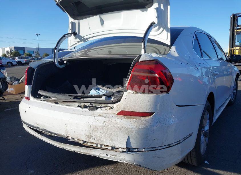 Photo 6 of 2017 Volkswagen Passat 1.8T S (VIN 1VWAT7A34HC033278)