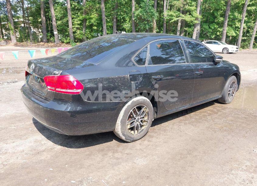 Photo 4 of 2014 Volkswagen Passat 1.8T S (VIN 1VWAT7A35EC056127)