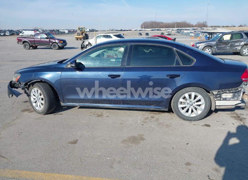 Photo 14 of 2014 Volkswagen Passat 1.8T WOLFSBURG EDITION (VIN 1VWAT7A35EC080363)
