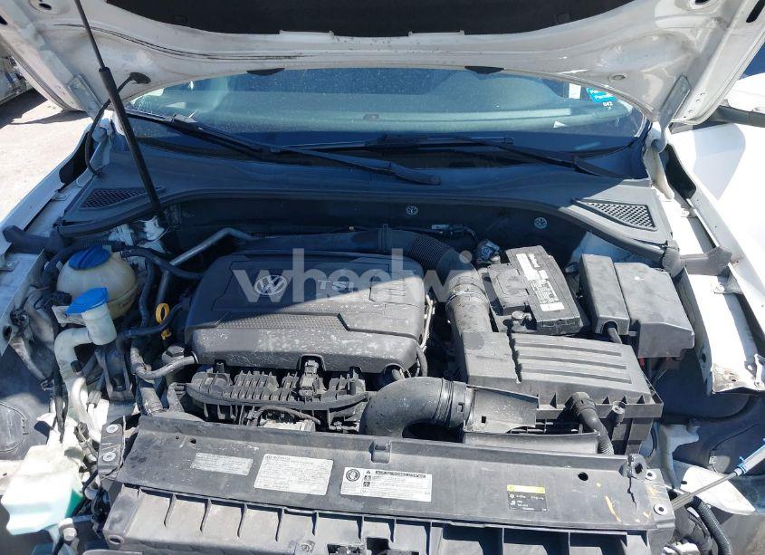 Photo 10 of 2015 Volkswagen Passat 1.8T WOLFSBURG EDITION (VIN 1VWAT7A35FC038826)