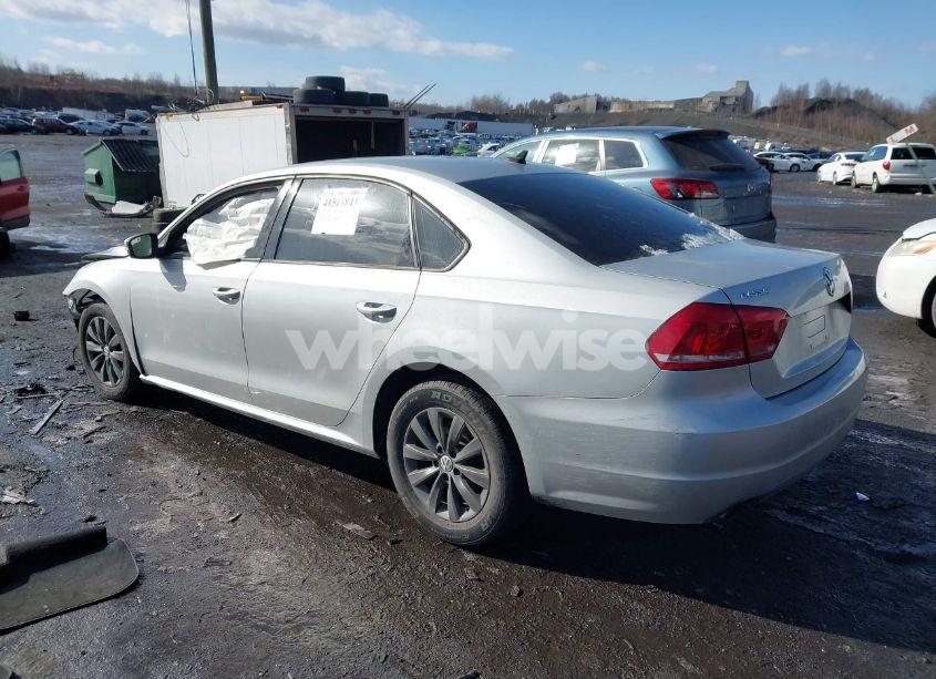 Photo 3 of 2015 Volkswagen Passat 1.8T WOLFSBURG EDITION (VIN 1VWAT7A35FC054895)