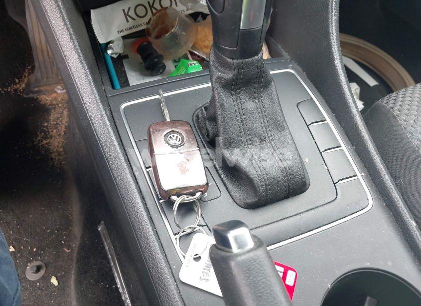 Photo 11 of 2015 Volkswagen Passat 1.8T S (VIN 1VWAT7A35FC077089)