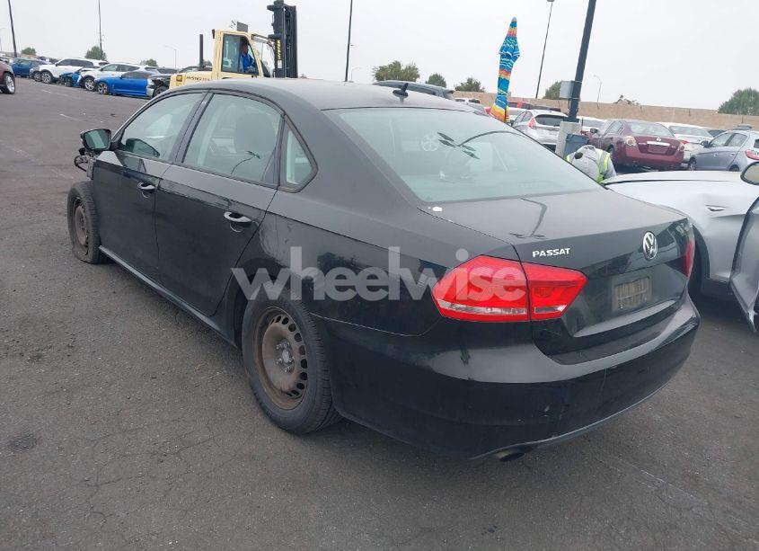 Photo 3 of 2015 Volkswagen Passat 1.8T S (VIN 1VWAT7A35FC077089)