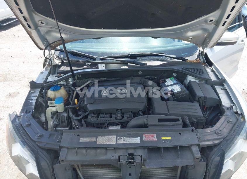 Photo 10 of 2015 Volkswagen Passat 1.8T LIMITED EDITION (VIN 1VWAT7A35FC109653)