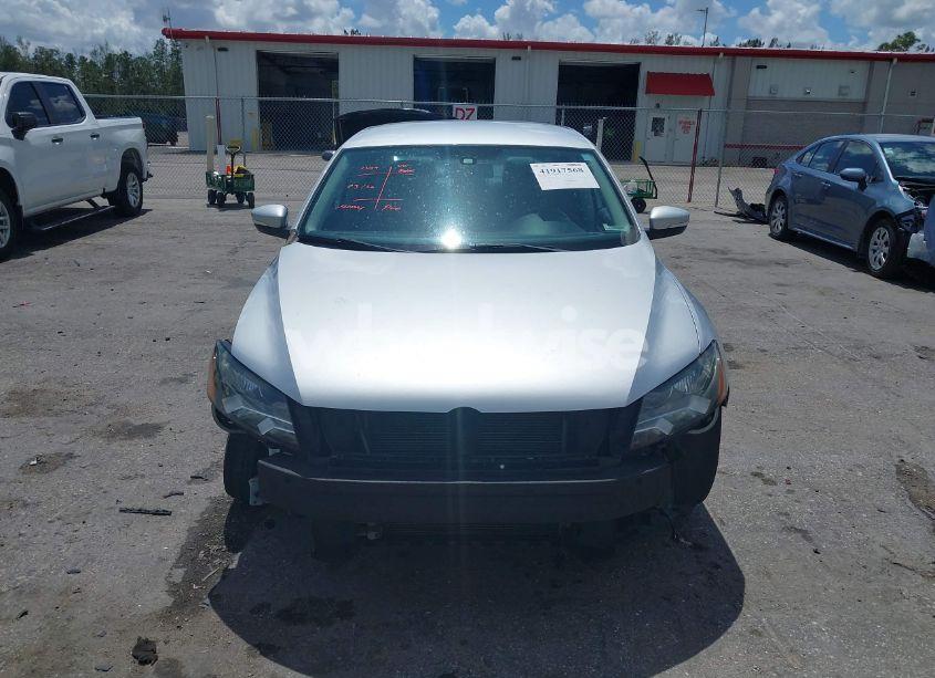 Photo 12 of 2015 Volkswagen Passat 1.8T LIMITED EDITION (VIN 1VWAT7A35FC109653)