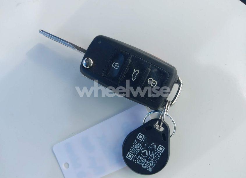 Photo 11 of 2016 Volkswagen Passat 1.8T S (VIN 1VWAT7A35GC024149)