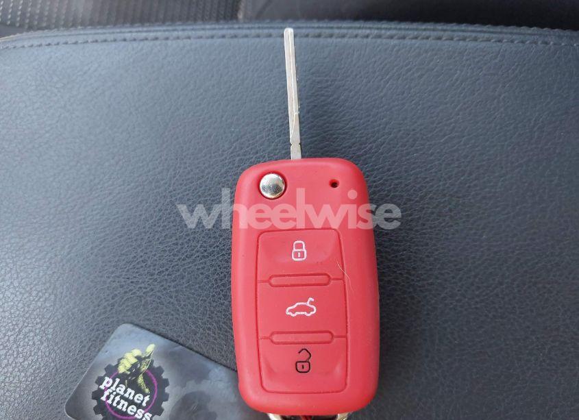 Photo 11 of 2016 Volkswagen Passat 1.8T S (VIN 1VWAT7A35GC024233)