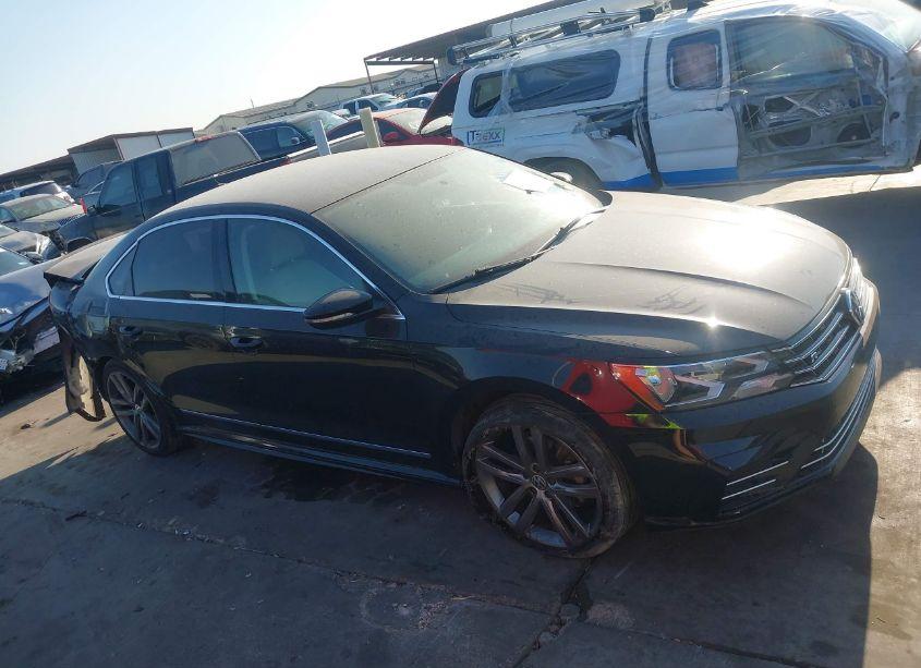 Photo 13 of 2016 Volkswagen Passat 1.8T R-LINE (VIN 1VWAT7A35GC062304)