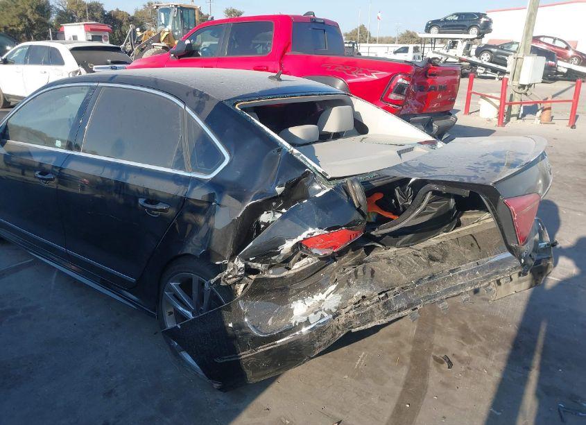 Photo 6 of 2016 Volkswagen Passat 1.8T R-LINE (VIN 1VWAT7A35GC062304)