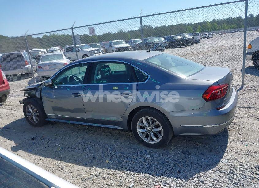 Photo 14 of 2017 Volkswagen Passat 1.8T S (VIN 1VWAT7A35HC060649)