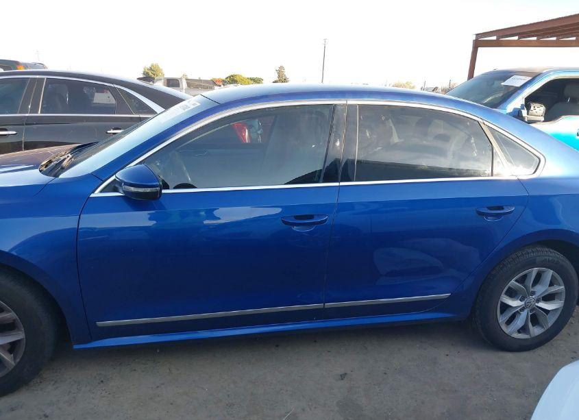 Photo 14 of 2017 Volkswagen Passat 1.8T S (VIN 1VWAT7A35HC067648)