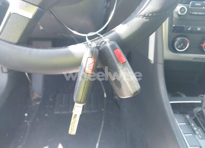 Photo 11 of 2014 Volkswagen Passat 1.8T WOLFSBURG EDITION (VIN 1VWAT7A36EC045573)