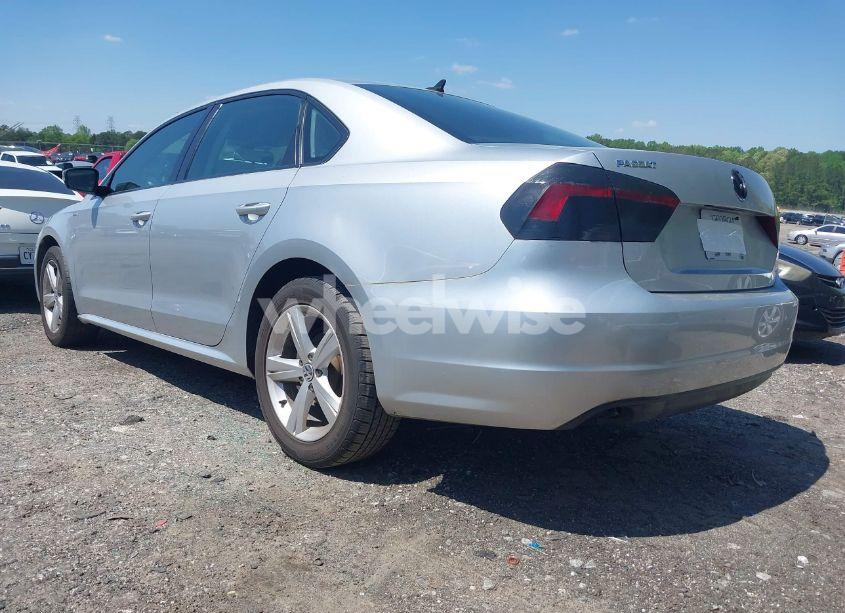 Photo 3 of 2014 Volkswagen Passat 1.8T WOLFSBURG EDITION (VIN 1VWAT7A36EC045573)