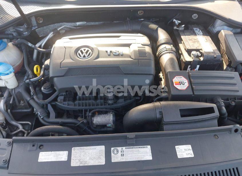 Photo 10 of 2014 Volkswagen Passat 1.8T WOLFSBURG EDITION (VIN 1VWAT7A36EC070330)
