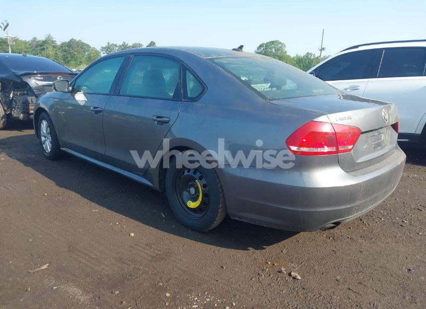 Photo 3 of 2014 Volkswagen Passat 1.8T WOLFSBURG EDITION (VIN 1VWAT7A36EC070330)