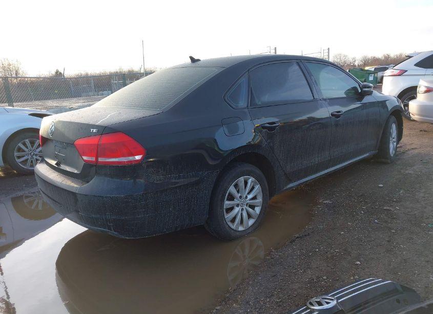 Photo 4 of 2014 Volkswagen Passat 1.8T WOLFSBURG EDITION (VIN 1VWAT7A36EC078217)