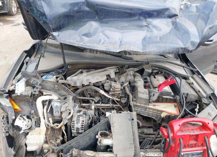 Photo 10 of 2014 Volkswagen Passat 1.8T WOLFSBURG EDITION (VIN 1VWAT7A36EC094322)