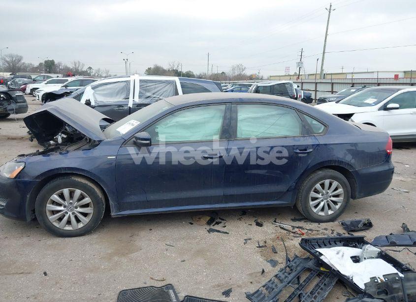 Photo 13 of 2014 Volkswagen Passat 1.8T WOLFSBURG EDITION (VIN 1VWAT7A36EC094322)