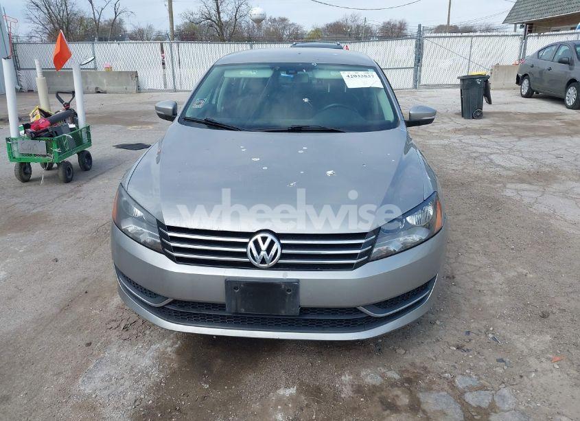Photo 12 of 2014 Volkswagen Passat 1.8T WOLFSBURG EDITION (VIN 1VWAT7A36EC100510)