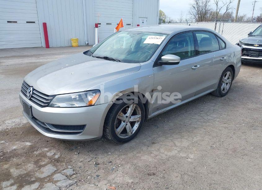 Photo 2 of 2014 Volkswagen Passat 1.8T WOLFSBURG EDITION (VIN 1VWAT7A36EC100510)