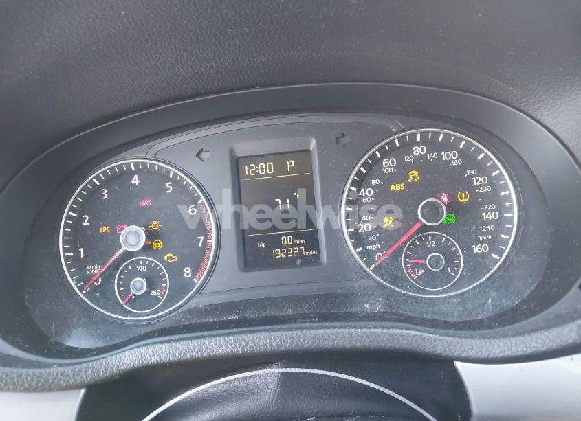 Photo 7 of 2014 Volkswagen Passat 1.8T S (VIN 1VWAT7A36EC103388)