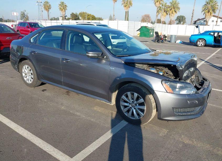 2015 Volkswagen Passat 1.8T WOLFSBURG EDITION (VIN 1VWAT7A36FC012235) main photo