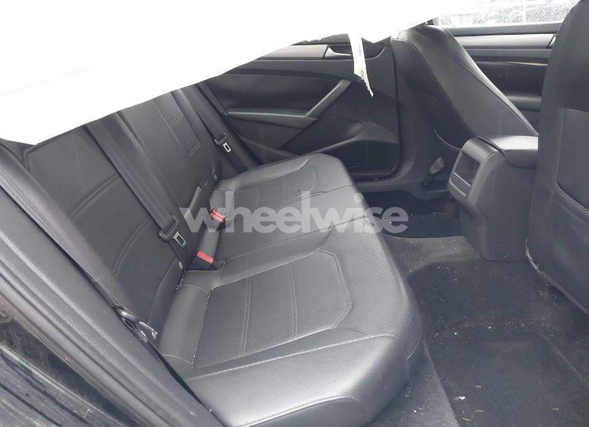 Photo 8 of 2015 Volkswagen Passat 1.8T WOLFSBURG EDITION (VIN 1VWAT7A36FC038382)