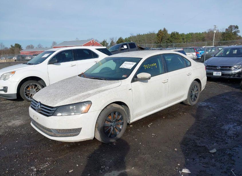 Photo 2 of 2015 Volkswagen Passat 1.8T WOLFSBURG EDITION (VIN 1VWAT7A36FC054887)