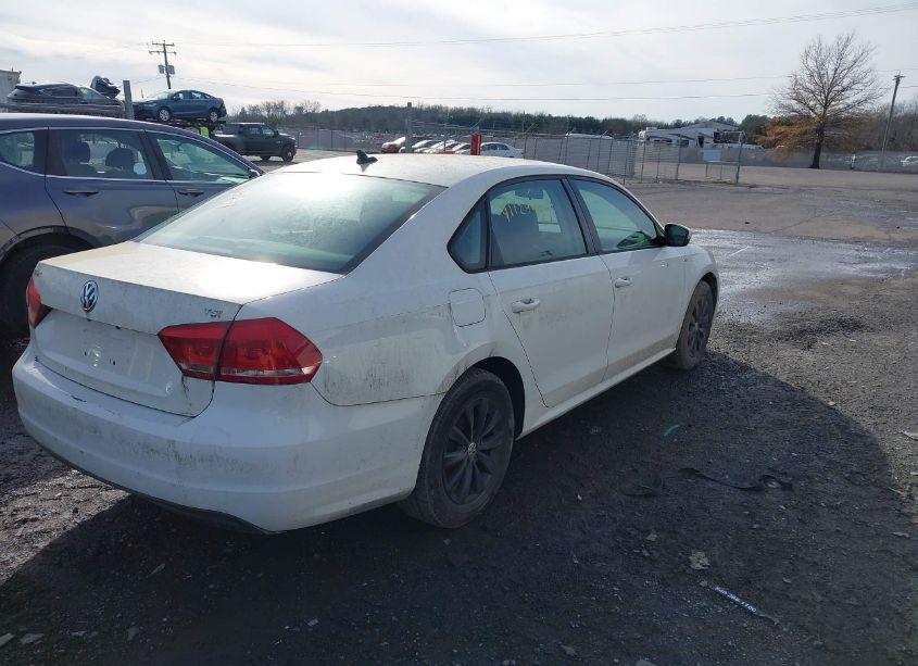 Photo 4 of 2015 Volkswagen Passat 1.8T WOLFSBURG EDITION (VIN 1VWAT7A36FC054887)
