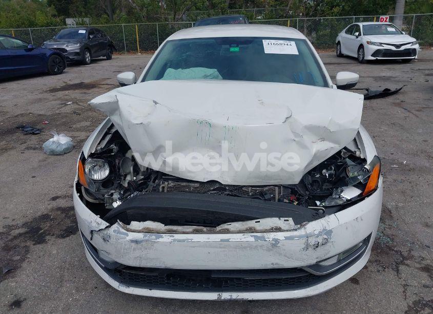 Photo 6 of 2015 Volkswagen Passat 1.8T LIMITED EDITION (VIN 1VWAT7A36FC081720)