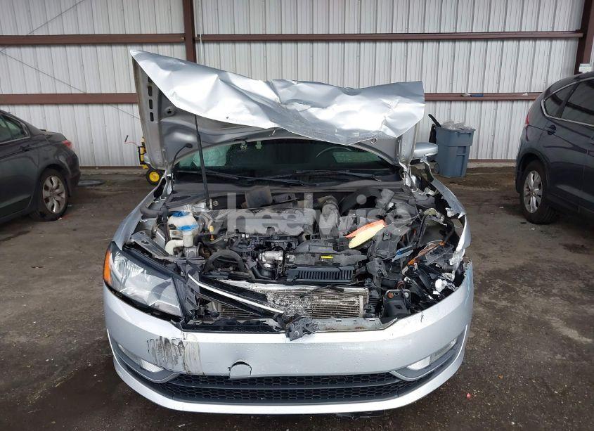 Photo 12 of 2015 Volkswagen Passat 1.8T LIMITED EDITION (VIN 1VWAT7A36FC112691)