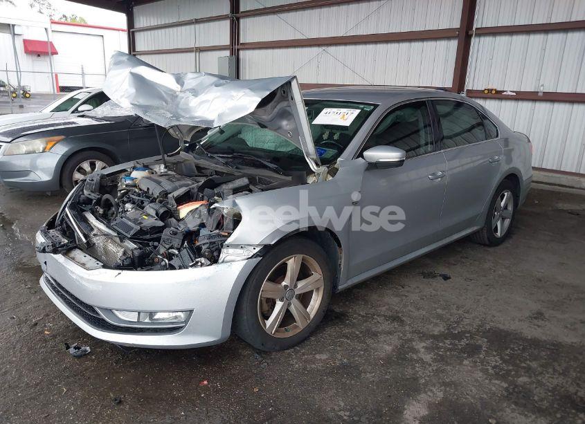 Photo 2 of 2015 Volkswagen Passat 1.8T LIMITED EDITION (VIN 1VWAT7A36FC112691)