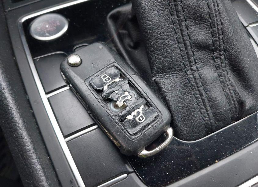 Photo 11 of 2015 Volkswagen Passat 1.8T LIMITED EDITION (VIN 1VWAT7A36FC112867)