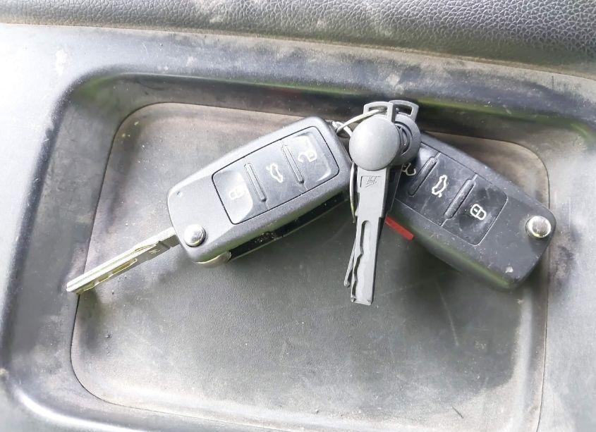 Photo 11 of 2015 Volkswagen Passat 1.8T LIMITED EDITION (VIN 1VWAT7A36FC121276)