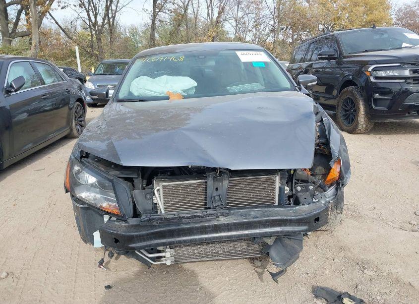 Photo 13 of 2015 Volkswagen Passat 1.8T LIMITED EDITION (VIN 1VWAT7A36FC121276)