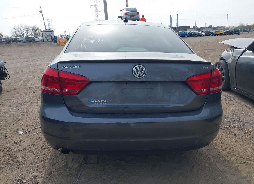 Photo 17 of 2015 Volkswagen Passat 1.8T LIMITED EDITION (VIN 1VWAT7A36FC121276)