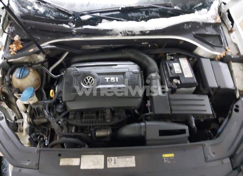 Photo 10 of 2016 Volkswagen Passat 1.8T S (VIN 1VWAT7A36GC005271)