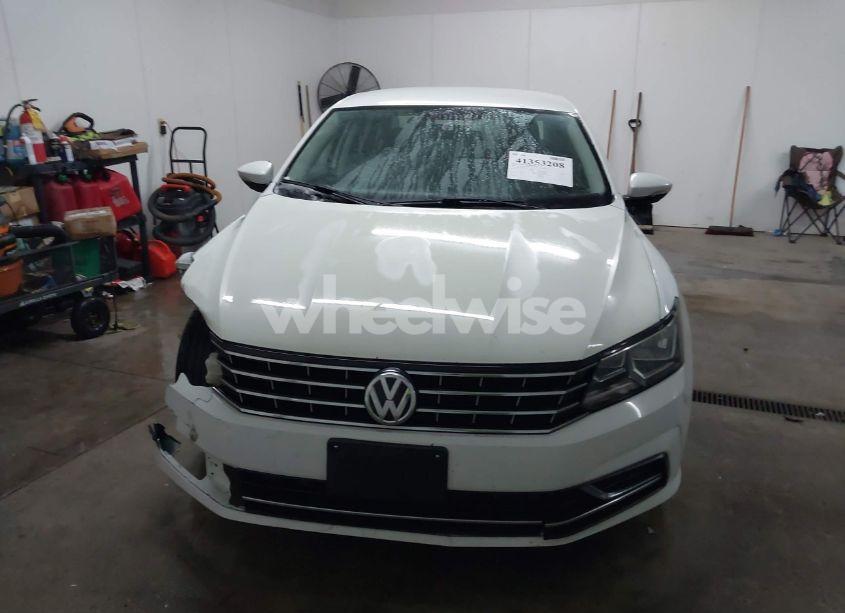 Photo 13 of 2016 Volkswagen Passat 1.8T S (VIN 1VWAT7A36GC005271)