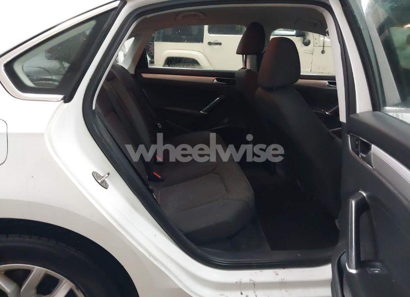 Photo 8 of 2016 Volkswagen Passat 1.8T S (VIN 1VWAT7A36GC005271)