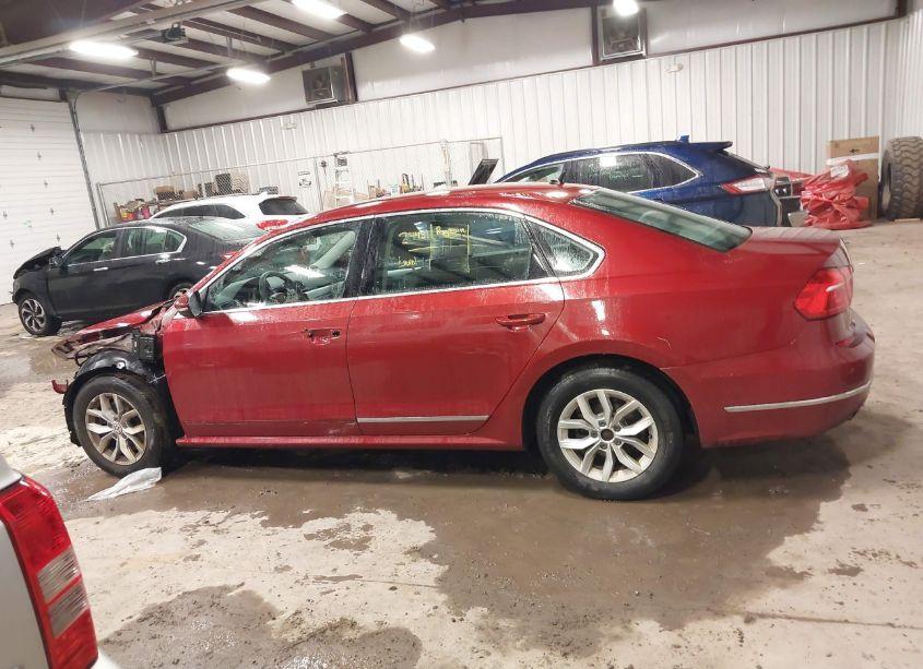 Photo 15 of 2016 Volkswagen Passat 1.8T S (VIN 1VWAT7A36GC045561)