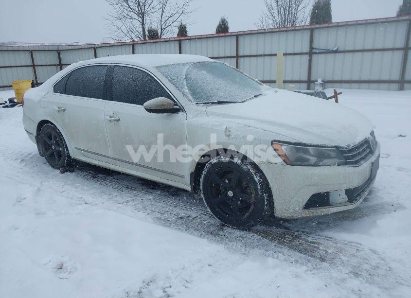 2017 Volkswagen Passat 1.8T S (VIN 1VWAT7A36HC006714) main photo