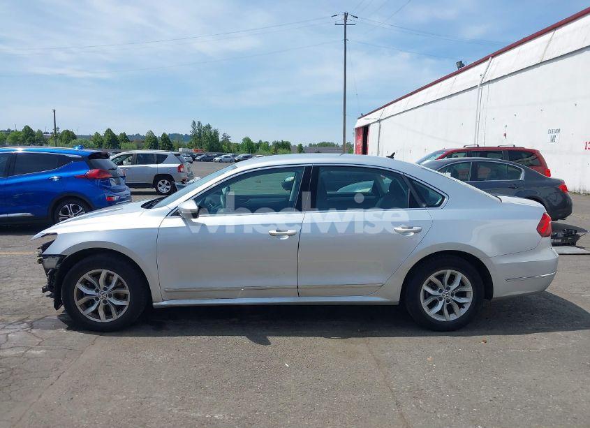 Photo 15 of 2017 Volkswagen Passat 1.8T S (VIN 1VWAT7A36HC020712)