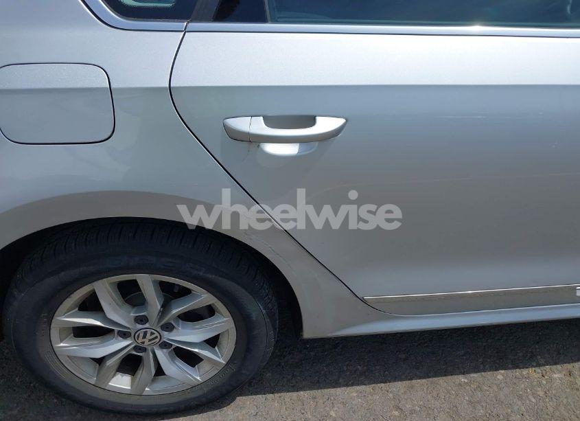 Photo 19 of 2017 Volkswagen Passat 1.8T S (VIN 1VWAT7A36HC020712)