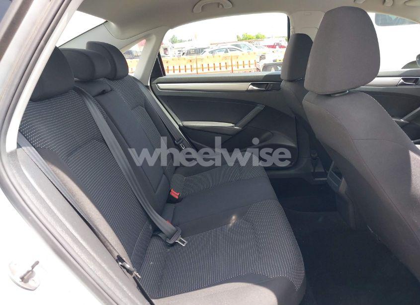 Photo 8 of 2017 Volkswagen Passat 1.8T S (VIN 1VWAT7A36HC020712)