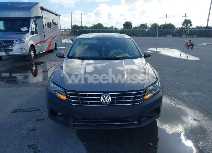 Photo 12 of 2017 Volkswagen Passat 1.8T S (VIN 1VWAT7A36HC054763)