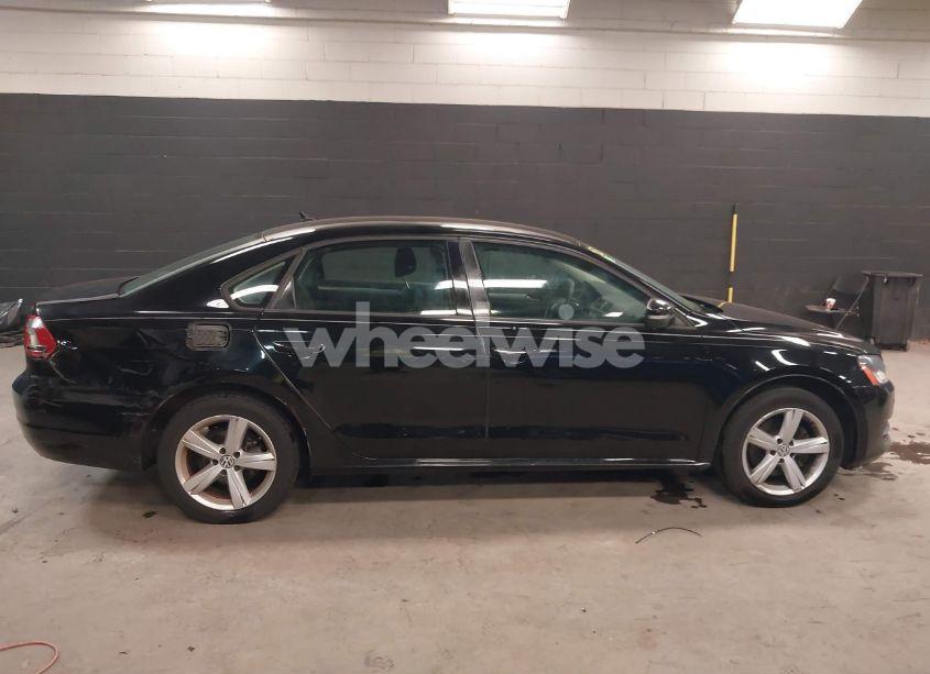 Photo 13 of 2014 Volkswagen Passat 1.8T S (VIN 1VWAT7A37EC032878)