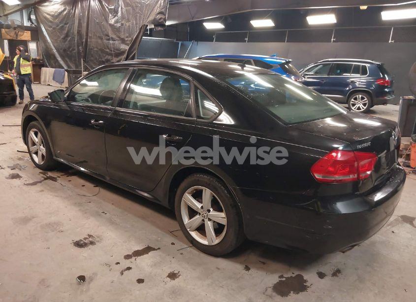 Photo 3 of 2014 Volkswagen Passat 1.8T S (VIN 1VWAT7A37EC032878)