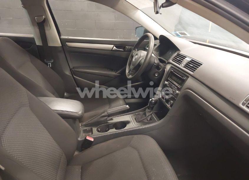 Photo 5 of 2014 Volkswagen Passat 1.8T S (VIN 1VWAT7A37EC032878)