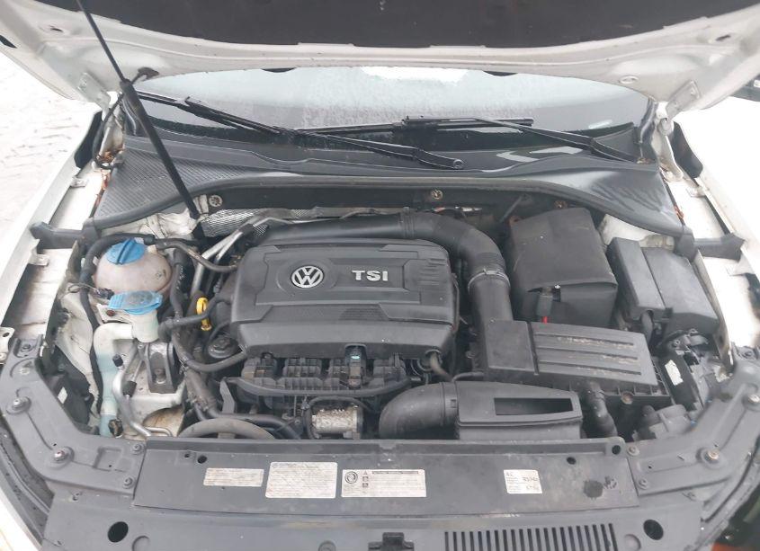 Photo 10 of 2014 Volkswagen Passat 1.8T S (VIN 1VWAT7A37EC043329)